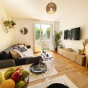 Apartment Le Bourget, Grand Proche Du Centre, Grenoble